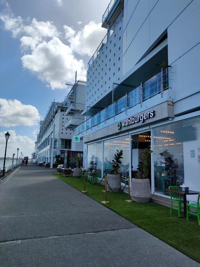 プリンセス ワーフ グレース アパートメンツ オークランド エクステリア 写真